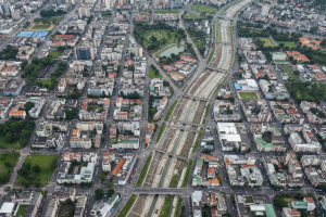 Desentupimento de Bueiros: Causas, Prevenção e Soluções Urbanas